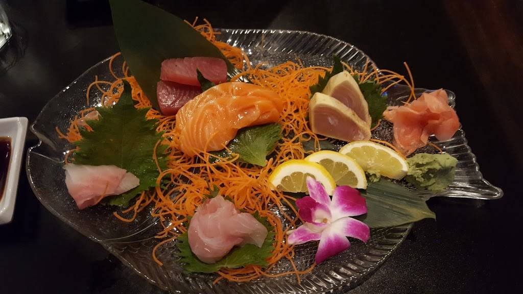 TOMO Sushi & Hibachi Restaurant | night club | 1293 W 9th St, Cleveland, OH 44113, USA | 2166964444 OR +1 216-696-4444