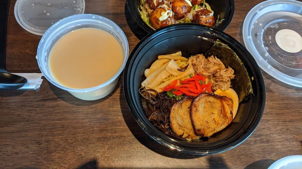 Token Ramen & Kung Fu Tea | restaurant | 5085 34th St S, St. Petersburg, FL 33711, USA | 7278009998 OR +1 727-800-9998