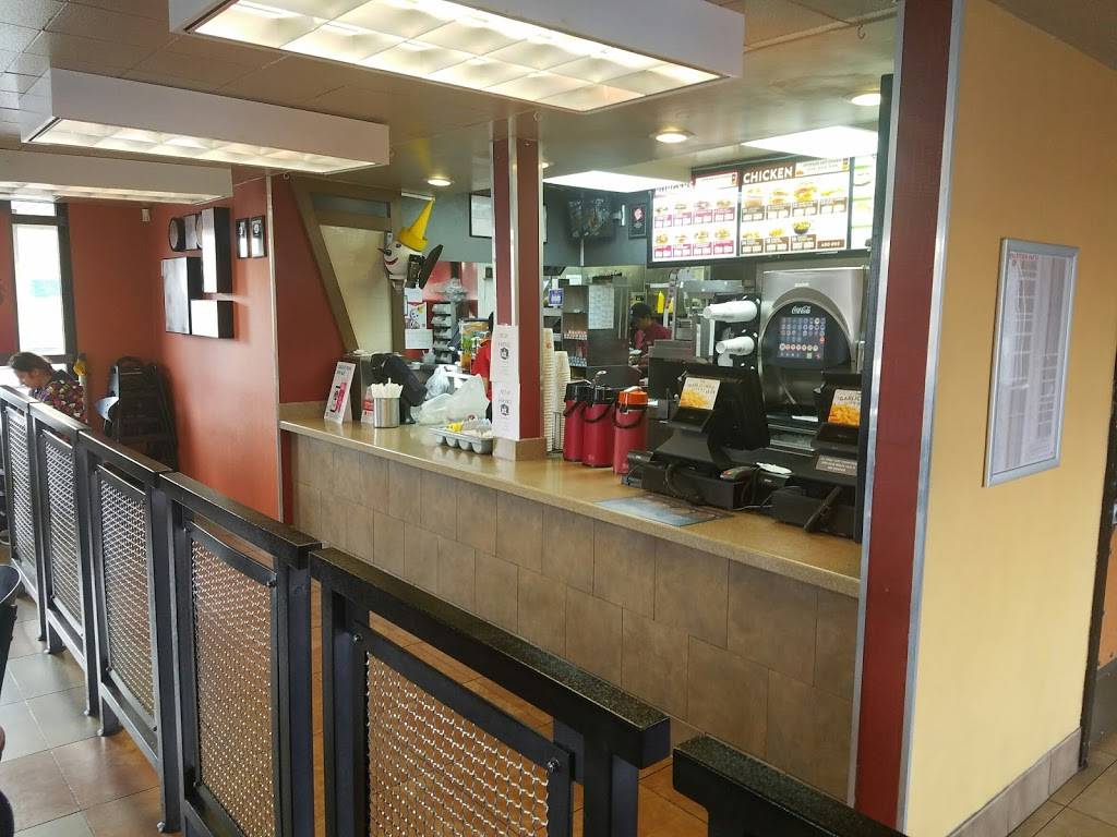 Jack in the Box | restaurant | 3700 E Slauson Ave, Maywood, CA 90270, USA | 3235826622 OR +1 323-582-6622