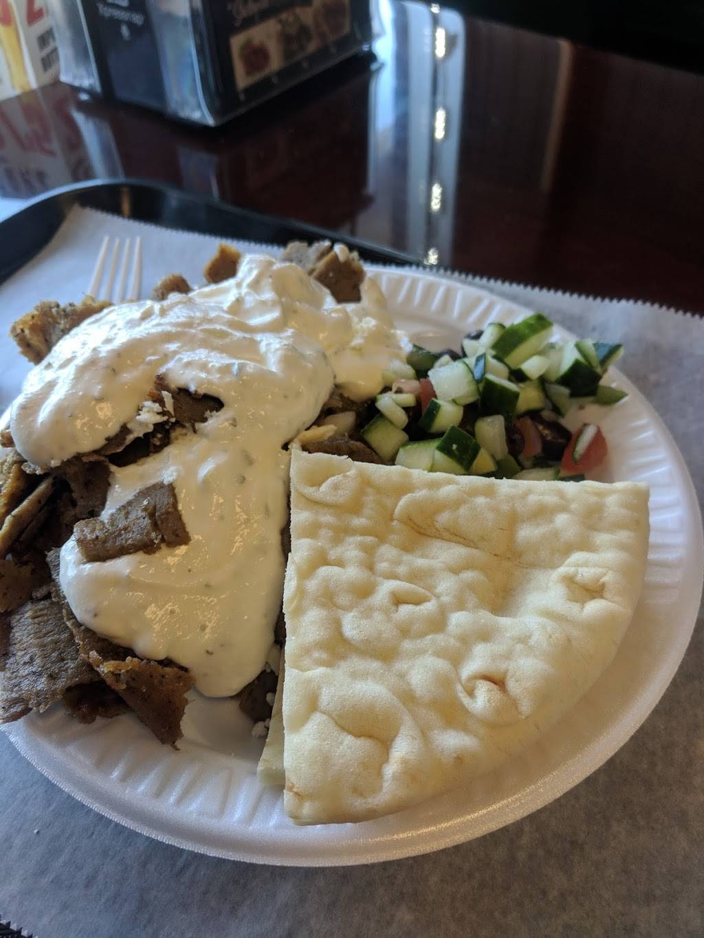 Shelby GyRO | restaurant | 1604 Madison St, Shelbyville, TN 37160, USA | 9314925047 OR +1 931-492-5047