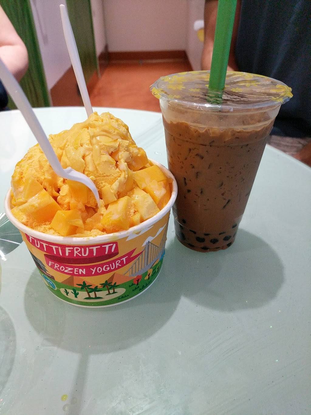 5T Ice | restaurant | 24555 Dulles Landing Dr, Dulles, VA 20166, USA | 7035428336 OR +1 703-542-8336