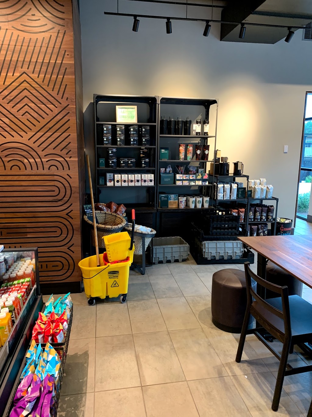 Starbucks | cafe | 182 Summer St Unit 15, Kingston, MA 02364, USA | 3392364501 OR +1 339-236-4501