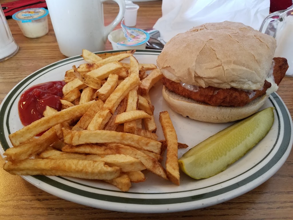 Mama Bears Restaurant | restaurant | 420 US-201, Jackman, ME 04945, USA | 2076684222 OR +1 207-668-4222