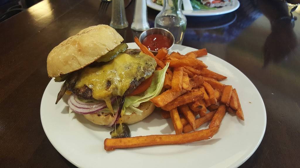 Matteos Pizza & Bistro | restaurant | 5132 Arden Way, Carmichael, CA 95608, USA | 9167790727 OR +1 916-779-0727