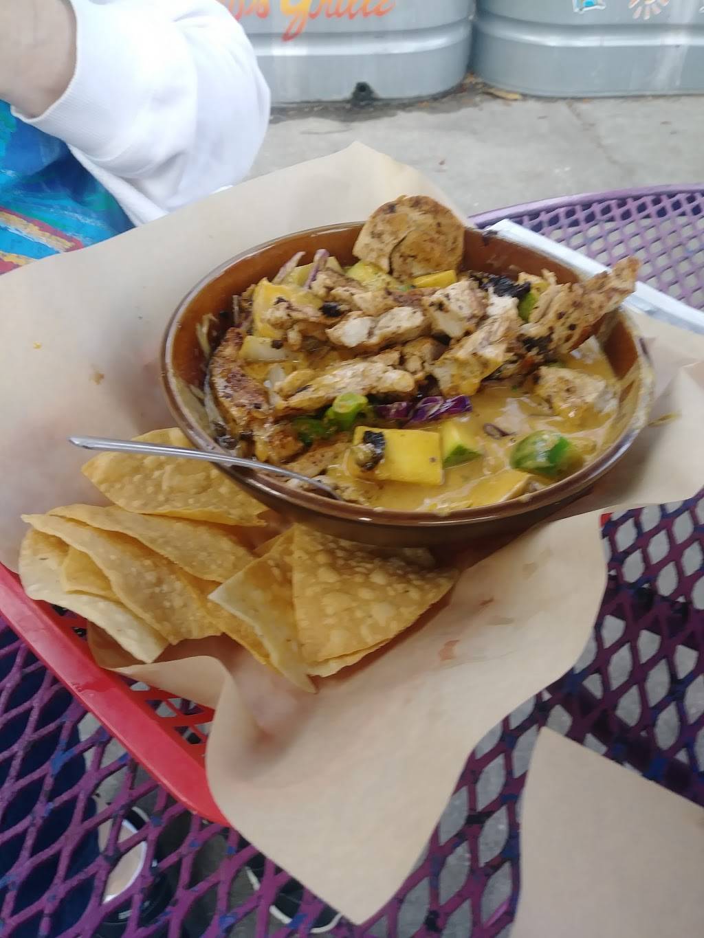 Tangelos Grille | restaurant | 3121 Beach Blvd S, Gulfport, FL 33701, USA | 7278941695 OR +1 727-894-1695