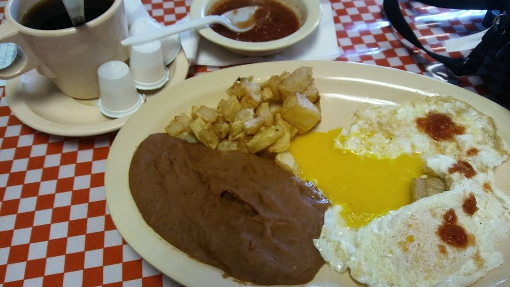 Juanitos | restaurant | 2502 Culebra Rd, San Antonio, TX 78228, USA | 2104343195 OR +1 210-434-3195