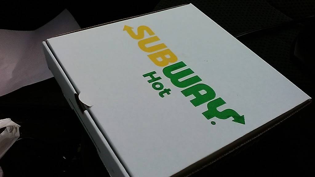 Subway Restaurants | restaurant | 17420 FM306 B, Canyon Lake, TX 78133, USA | 8309353450 OR +1 830-935-3450