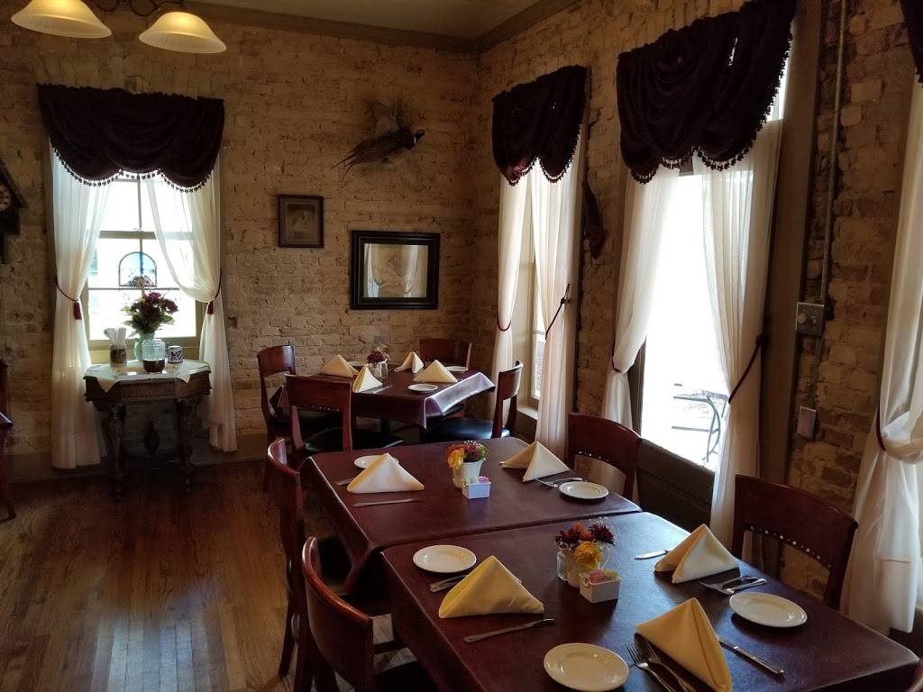 Alpine Haus Restaurant | restaurant | 251 S Seguin Ave, New Braunfels, TX 78130, USA | 8302140205 OR +1 830-214-0205