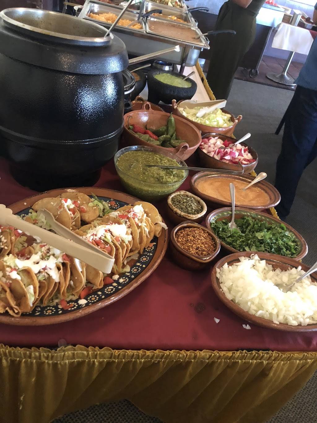 El Jacalito | restaurant | 2331, 10221 Valley Blvd, El Monte, CA 91731, USA | 6264422155 OR +1 626-442-2155