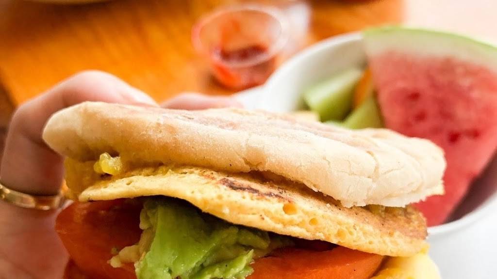 GRAZE CAFE | restaurant | 43 N Sykes St, Meaford, ON N4L 1X8, Canada | 5193772151 OR +1 519-377-2151