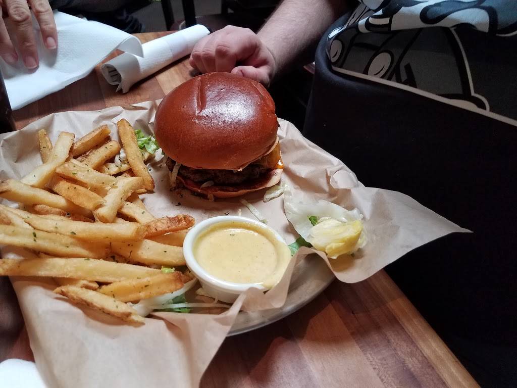 Cheddars Scratch Kitchen | restaurant | 4814 Valley View Blvd NW, Roanoke, VA 24012, USA | 5405635555 OR +1 540-563-5555