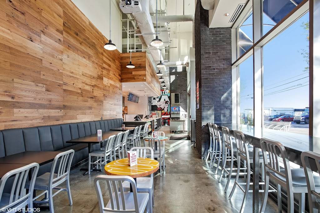 Capriottis Sandwich Shop | restaurant | 105 17th Ave S, Nashville, TN 37203, USA | 6159887733 OR +1 615-988-7733