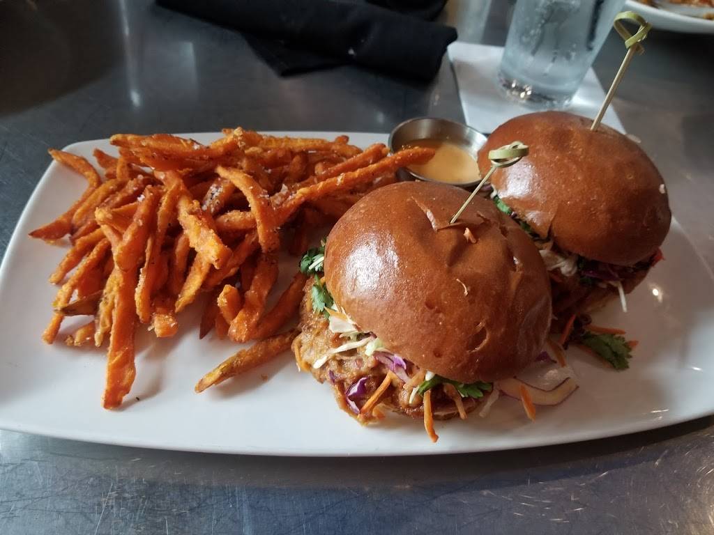 Kona Grill - Cincinnati | restaurant | 7524 Gibson St, Liberty Township, OH 45069, USA | 5133225860 OR +1 513-322-5860