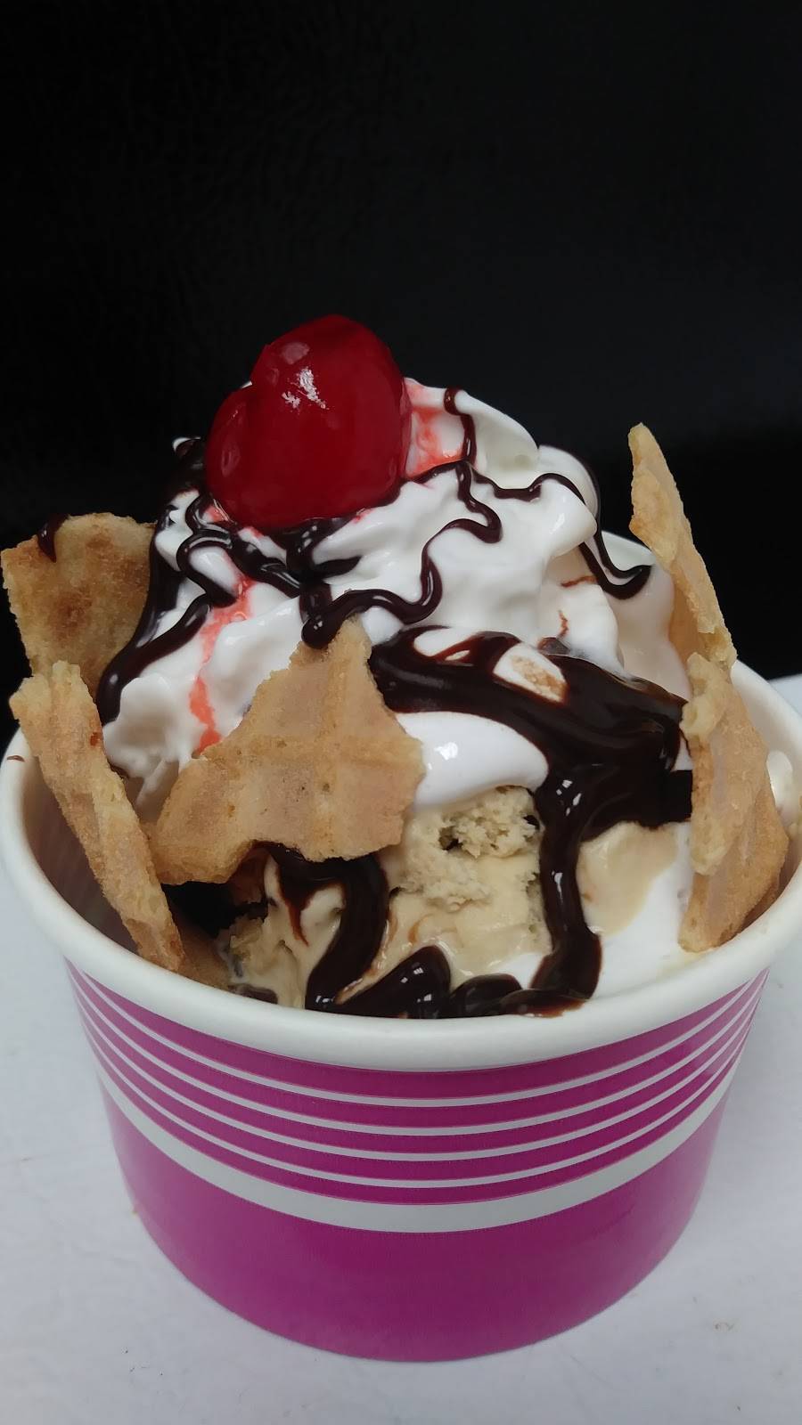 Chunky Monkey Ice Cream and Sweets | restaurant | 590 IN-67, Mooresville, IN 46158, USA | 3173503784 OR +1 317-350-3784