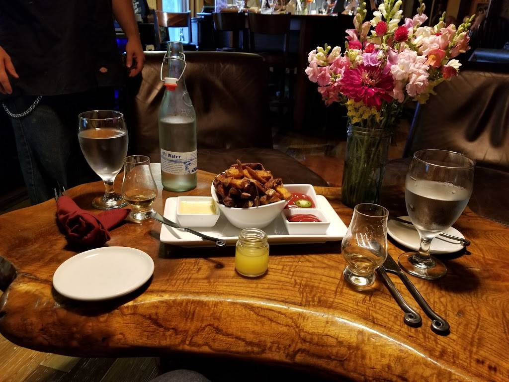 Tavern 27 | restaurant | 2075 Parade Rd, Laconia, NH 03246, USA | 6035283057 OR +1 603-528-3057