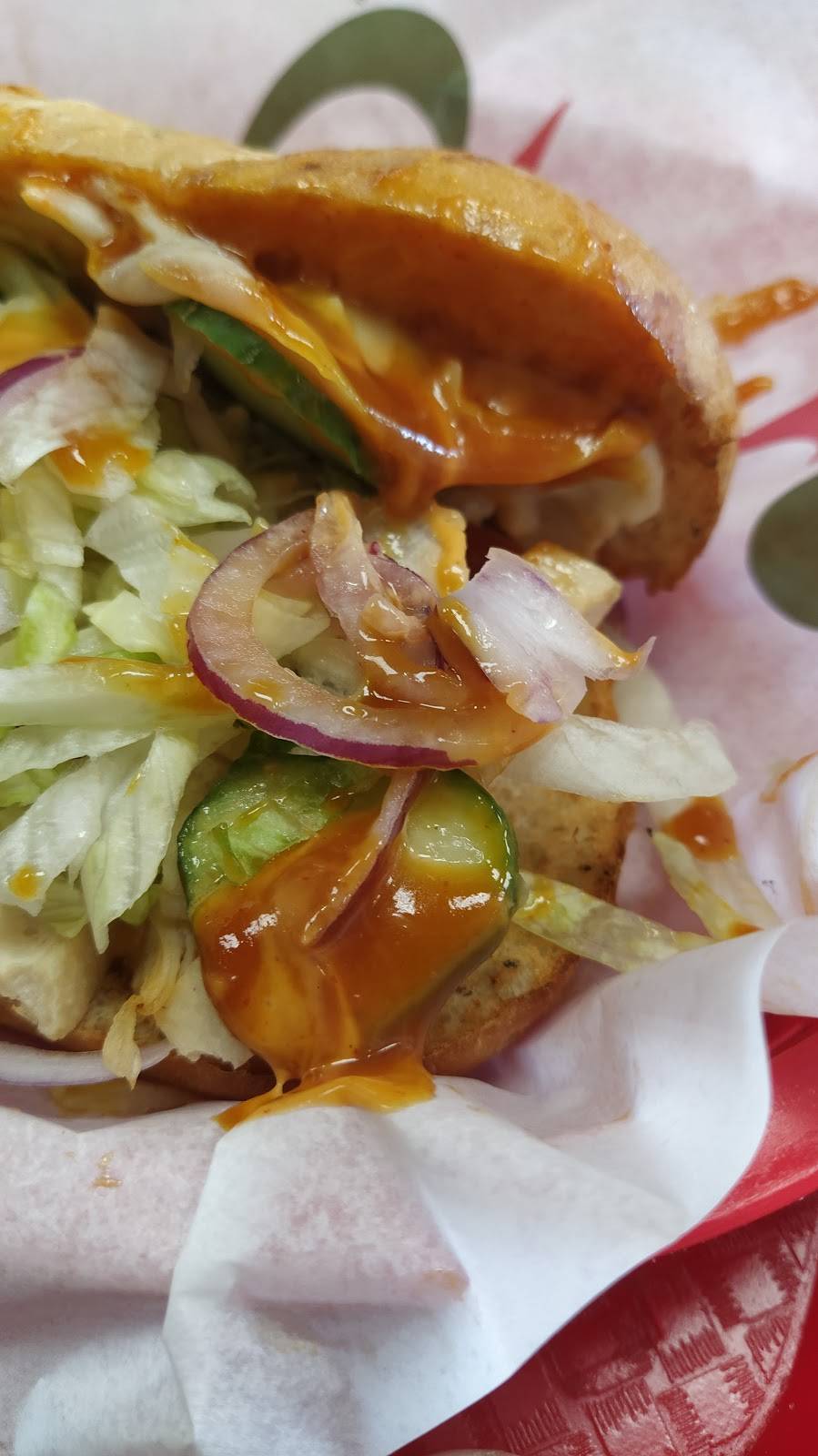 Quiznos | restaurant | 960 Southdown Rd Unit C11, Mississauga, ON L5J 2Y4, Canada | 9058550782 OR +1 905-855-0782