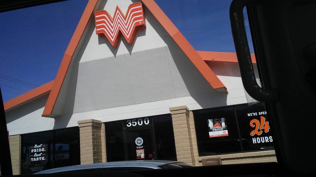 Whataburger | restaurant | 3500 Dyer St, El Paso, TX 79930, USA | 9155650585 OR +1 915-565-0585