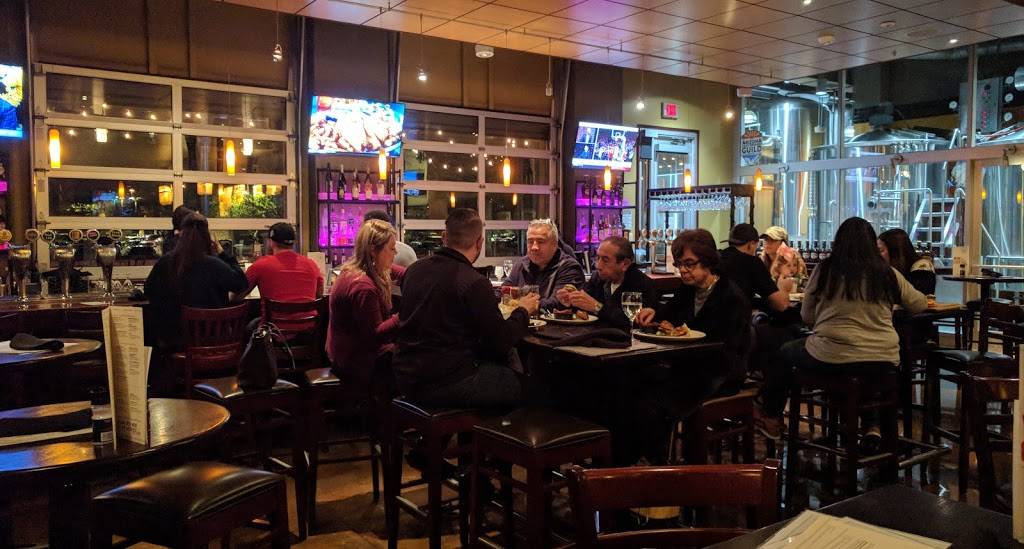 Gordon Biersch Brewery Restaurant | restaurant | 6915 N 95th Ave, Glendale, AZ 85305, USA | 6238774300 OR +1 623-877-4300