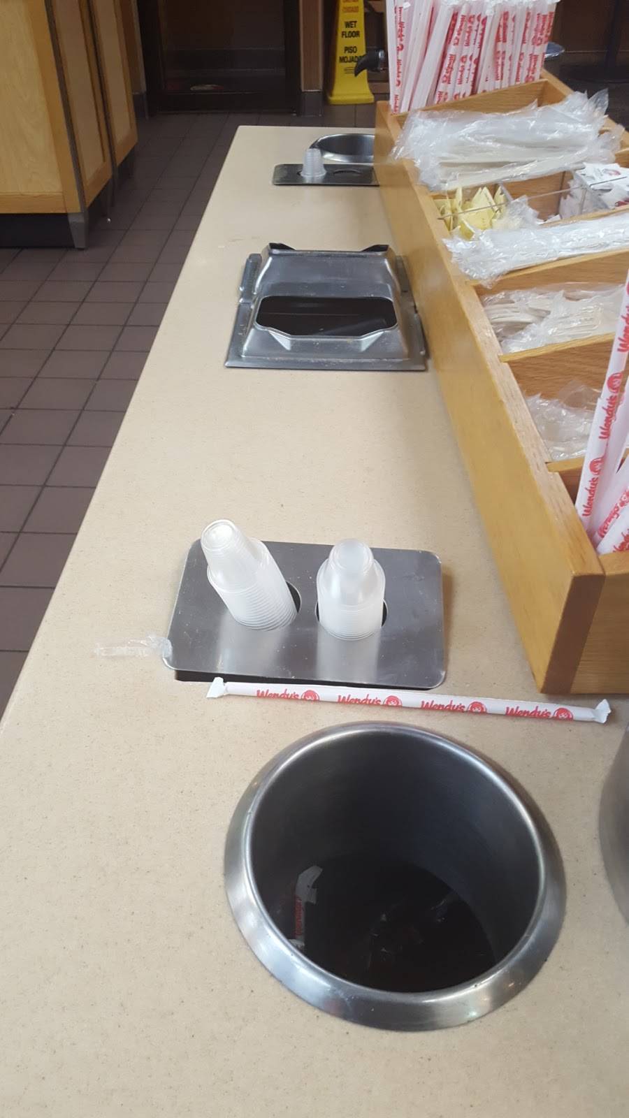 Wendys | restaurant | 1777 Rock Quarry Rd, Stockbridge, GA 30281, USA | 7703895575 OR +1 770-389-5575