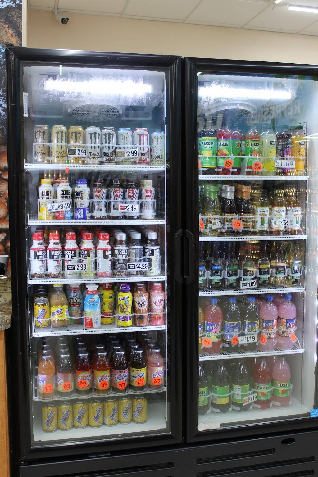 Gateway Quick Mart | restaurant | 12331 Towne Lake Dr Suites 11&12, Fort Myers, FL 33913, USA | 2392088945 OR +1 239-208-8945