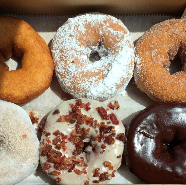 Duck Donuts | cafe | 300 Elden St A, Herndon, VA 20170, USA | 7037078496 OR +1 703-707-8496