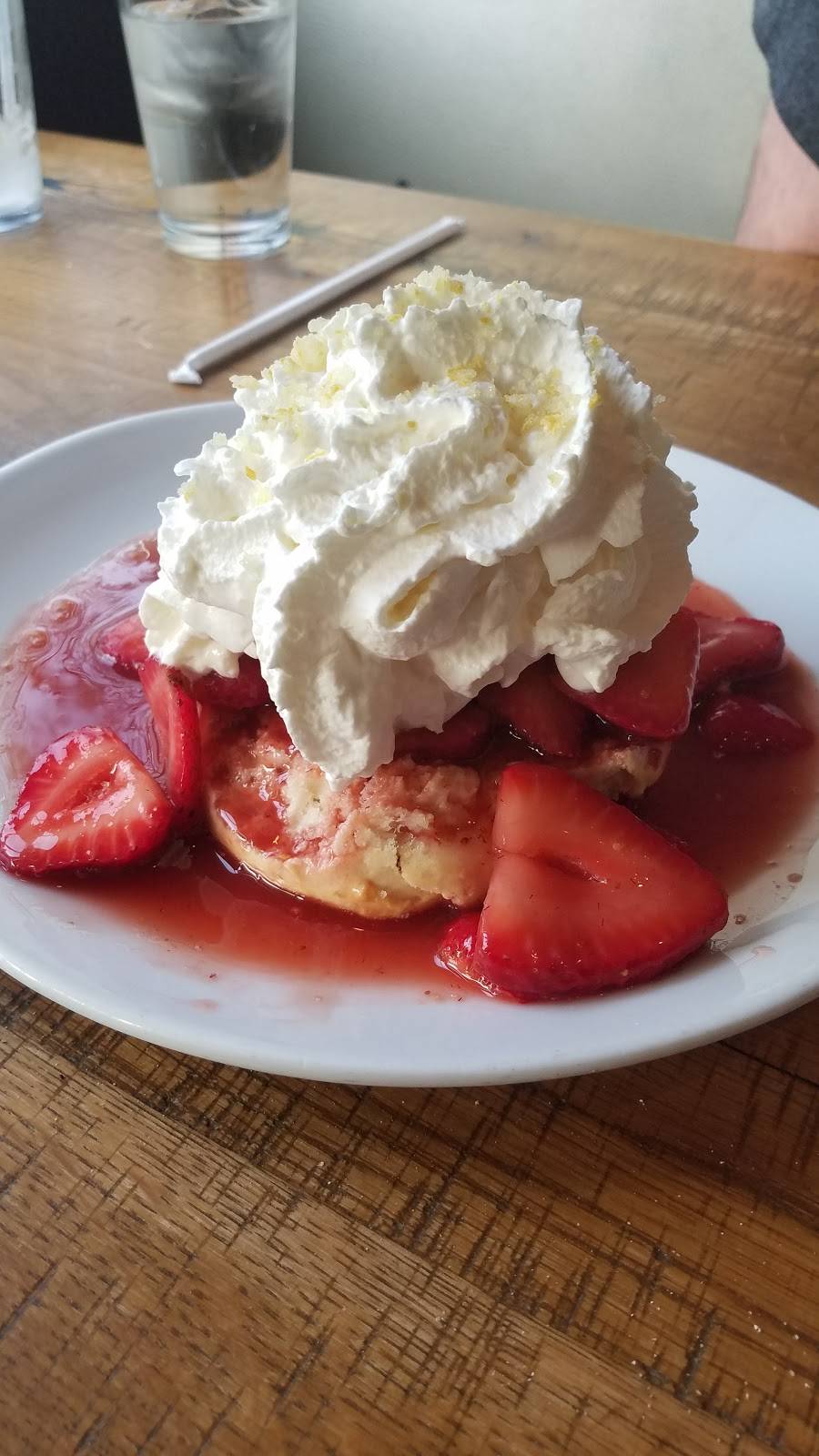 California Pizza Kitchen at Fairfax Corner | restaurant | 4200 Fairfax Corner Ave W bldg h, Fairfax, VA 22030, USA | 7032228097 OR +1 703-222-8097