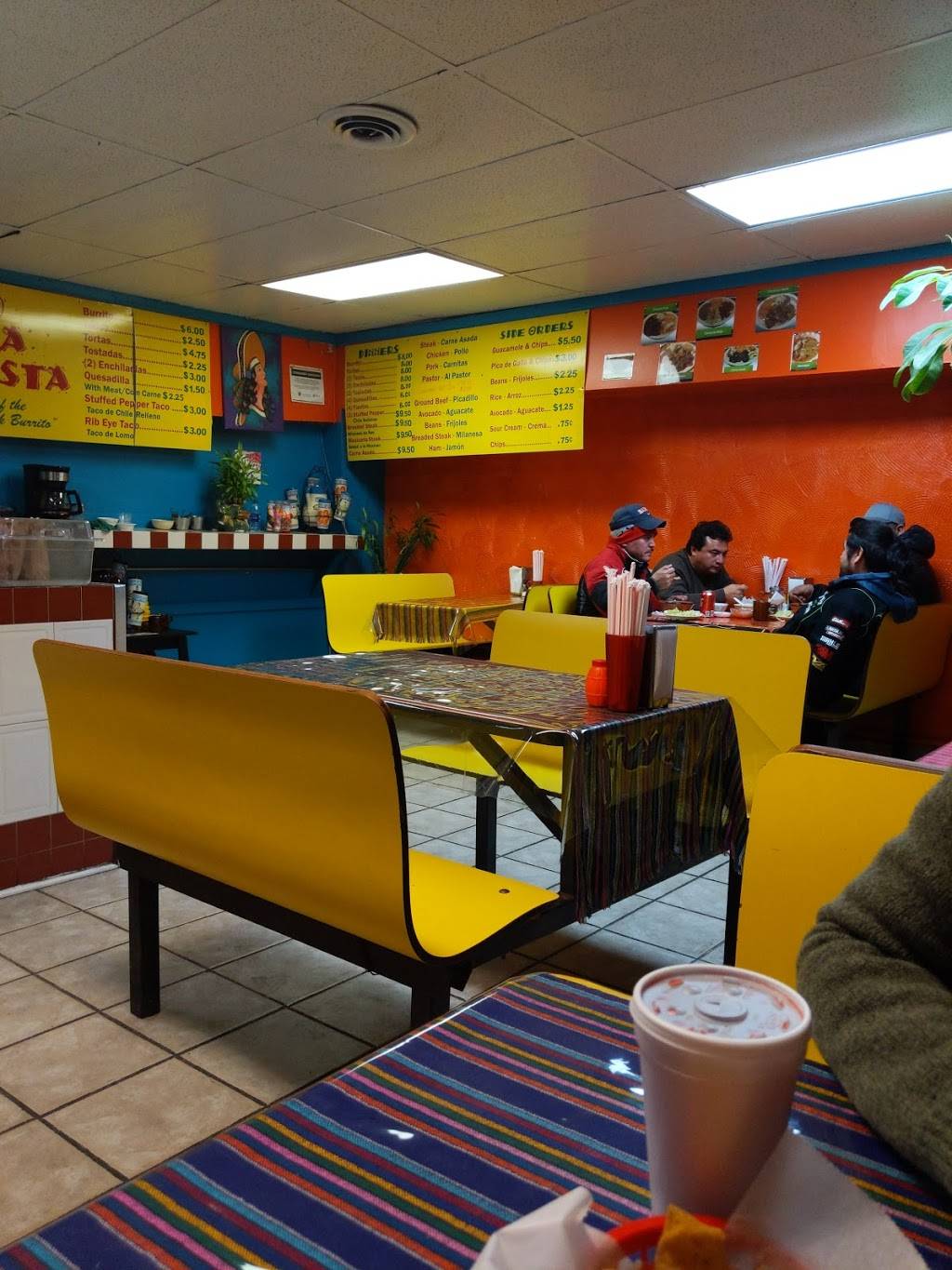 La Fiesta | restaurant | 4248 S Archer Ave, Chicago, IL 60632, USA | 7732544678 OR +1 773-254-4678