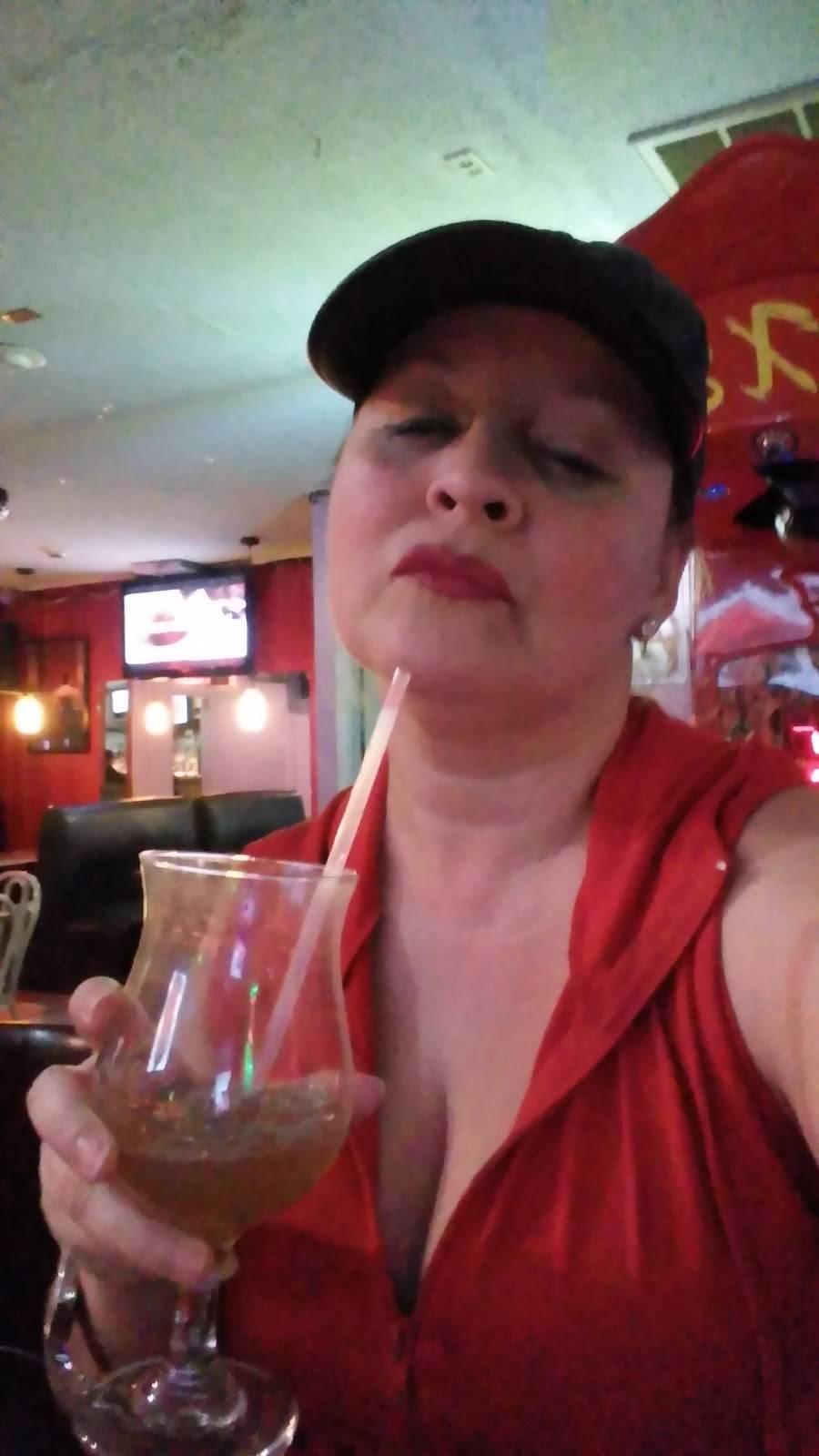 Latinos Cafe | restaurant | 296 County St, Fall River, MA 02723, USA | 5086724900 OR +1 508-672-4900