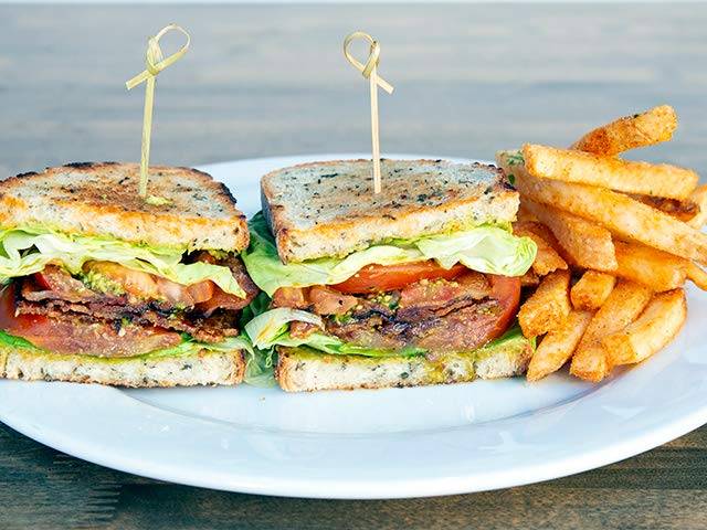 CAVU Brewery and Restaurant | restaurant | 7536 Fay Ave, La Jolla, CA 92037, USA | 6192024152 OR +1 619-202-4152