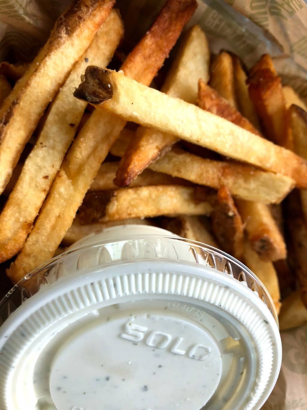 Wingstop | restaurant | 12552 Limonite Ave #110, Eastvale, CA 91752, USA | 9517349464 OR +1 951-734-9464