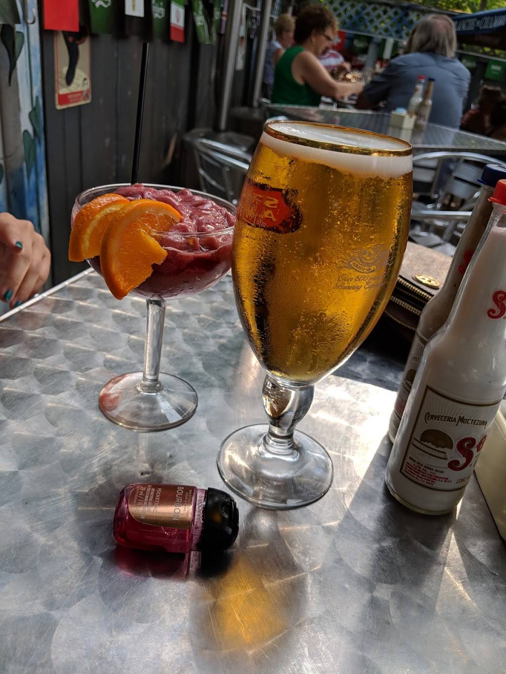 Oasis Bar & Grill | restaurant | 31 King St E, Cobourg, ON K9A 2M3, Canada | 9053726634 OR +1 905-372-6634