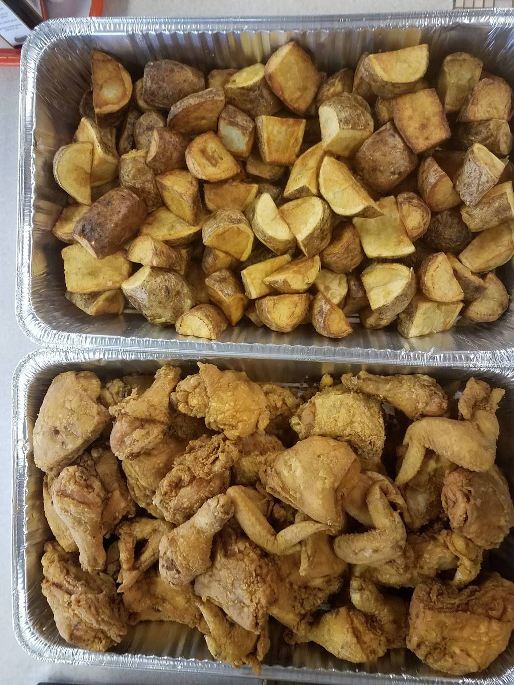 Alexs Restaurant | restaurant | 3709 W Elm St, McHenry, IL 60050, USA | 8153441103 OR +1 815-344-1103