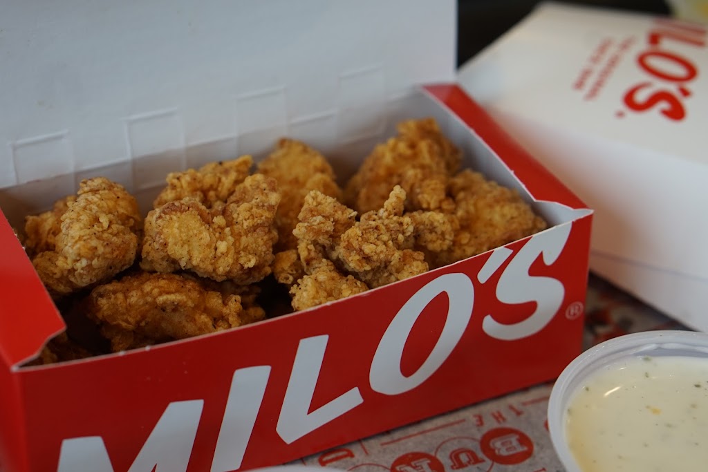 Milos Hamburgers | restaurant | 41135 US-280, Sylacauga, AL 35150, USA | 2566921221 OR +1 256-692-1221