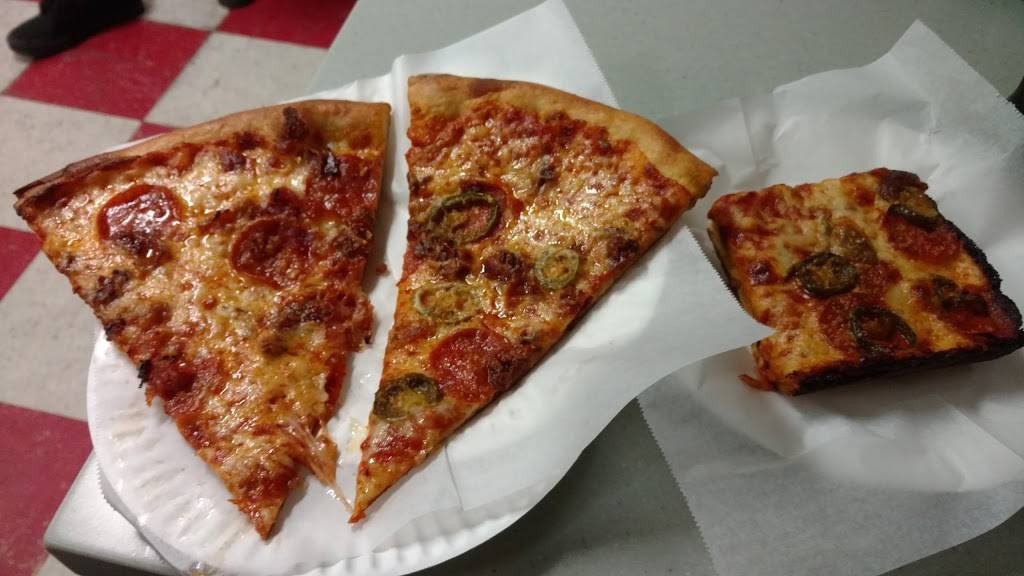 The Friendly | restaurant | 4592 30th St, San Diego, CA 92116, USA | 6198927840 OR +1 619-892-7840