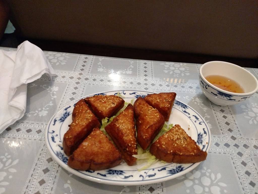 Binh Minh Restaurant | restaurant | 5211 W Market St, Greensboro, NC 27409, USA | 3368511527 OR +1 336-851-1527