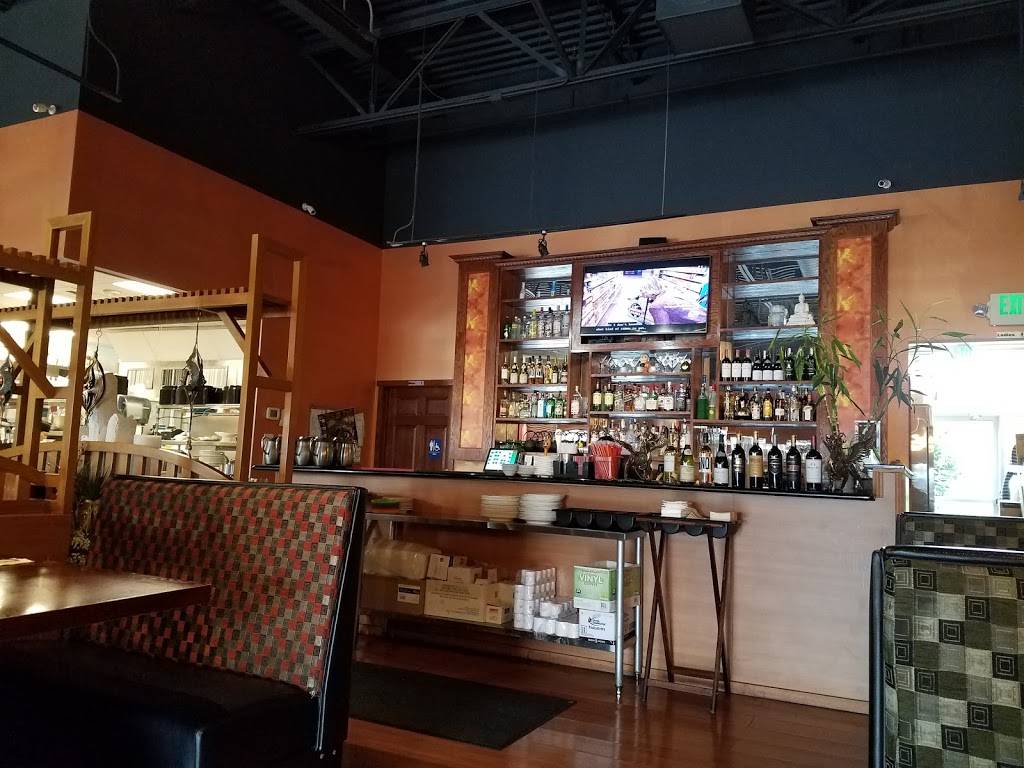 Areeya Thai & Noodle Cuisine Restaurant | restaurant | 2902 164th St SW, Lynnwood, WA 98037, USA | 4253611583 OR +1 425-361-1583