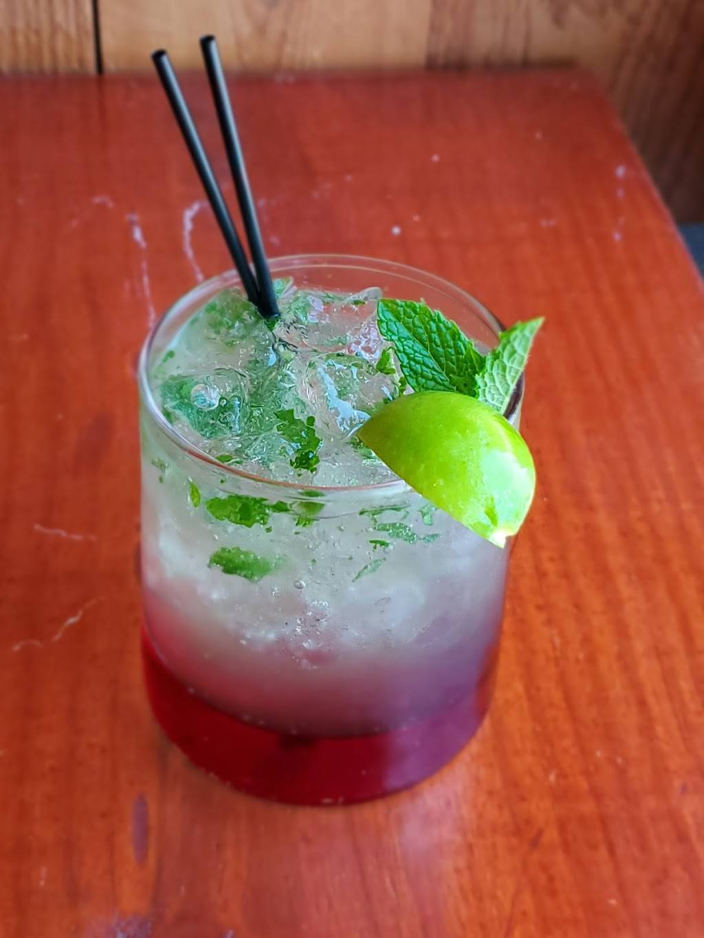 The Bulldog Pub and Grille | restaurant | 108 E Main St, Lagrange, OH 44050, USA | 4403554029 OR +1 440-355-4029