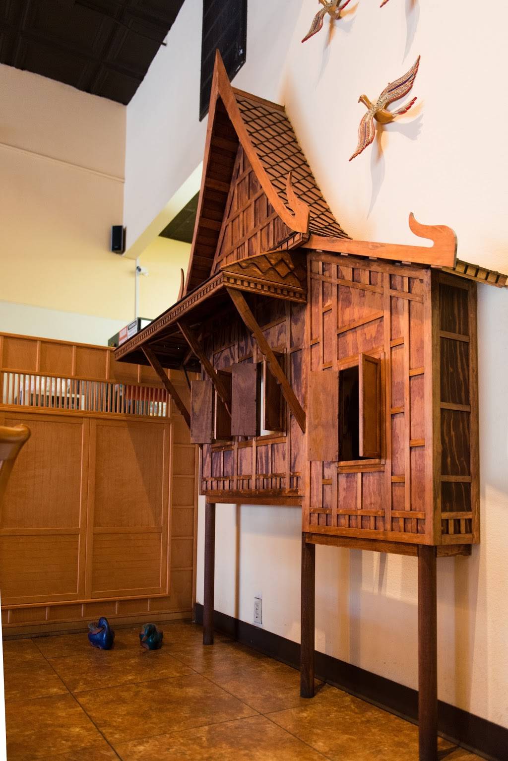 Nunthaporns Thai Cuisine | restaurant | 17 W Main St, Mesa, AZ 85201, USA | 4806496140 OR +1 480-649-6140