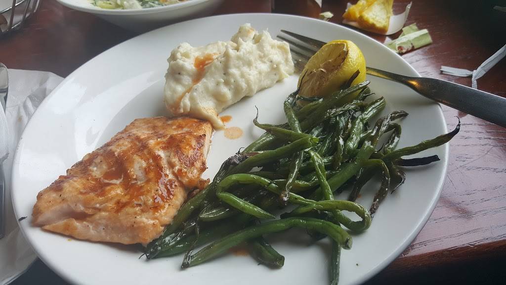 Red Lobster | restaurant | 10220 N 28th Dr, Phoenix, AZ 85051, USA | 6029431163 OR +1 602-943-1163