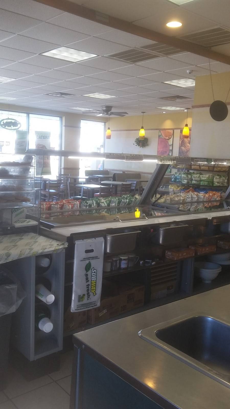 Subway Restaurants | restaurant | 544 Tenney St, Kewanee, IL 61443, USA | 3098547827 OR +1 309-854-7827