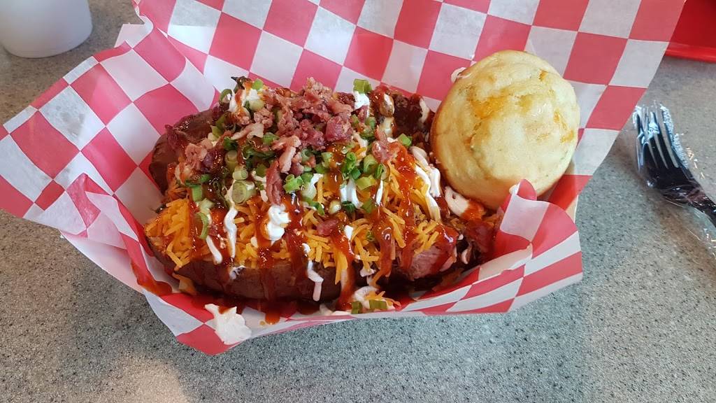 Red River Smokehouse | restaurant | 918 Natural Bridge Rd, Slade, KY 40376, USA | 6065699600 OR +1 606-569-9600