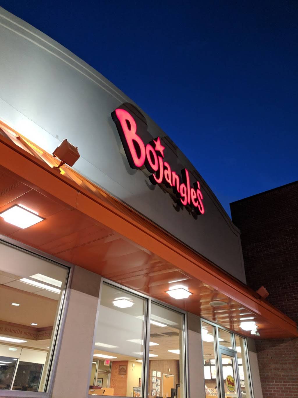 Bojangles Famous Chicken n Biscuits | restaurant | 2011 E Cone Blvd, Greensboro, NC 27405, USA | 3363750307 OR +1 336-375-0307