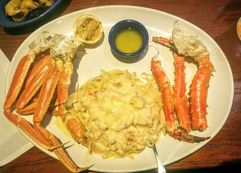 Red Lobster | restaurant | 951 E Lewis and Clark Pkwy Suite 3004, Clarksville, IN 47129, USA | 8122850444 OR +1 812-285-0444
