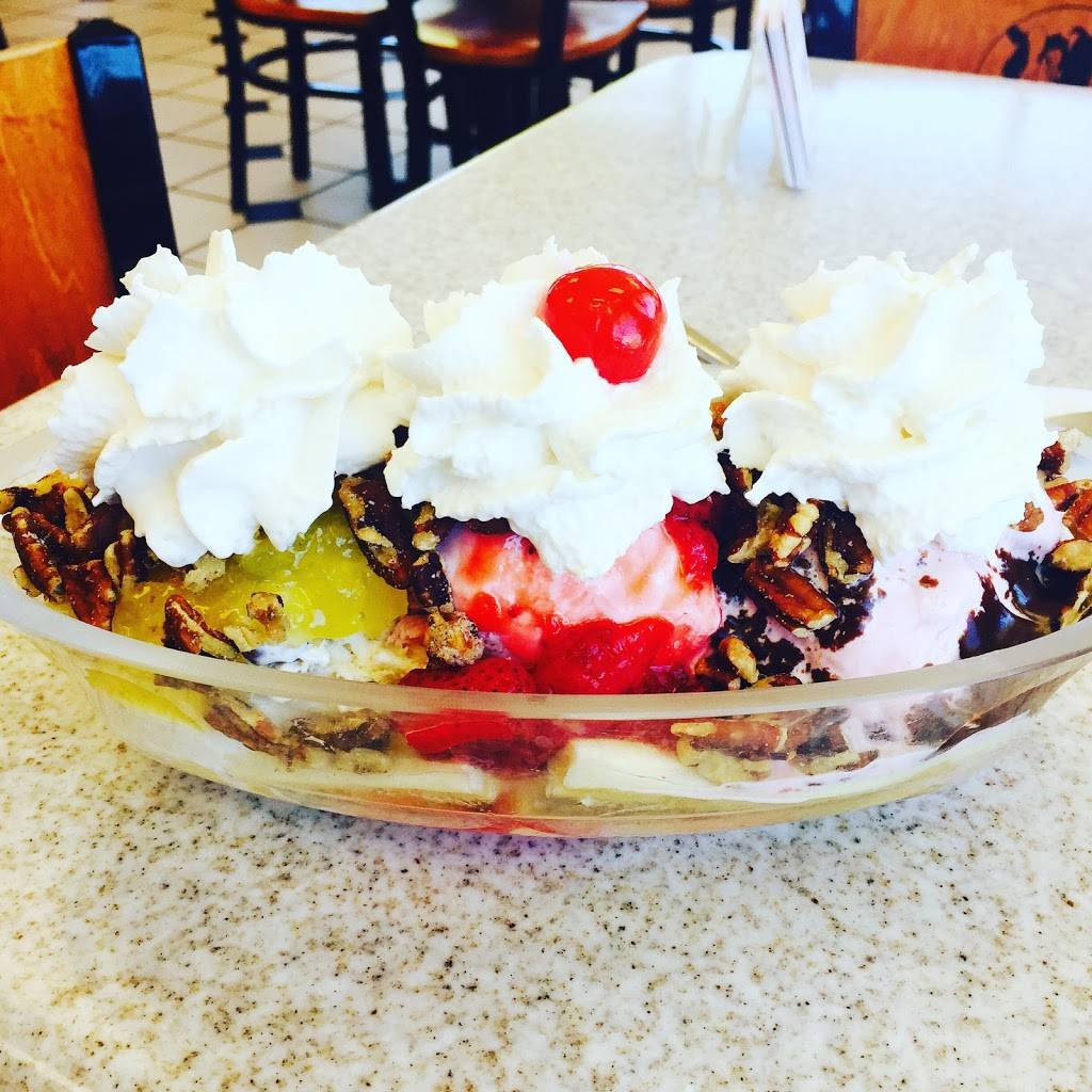 Oberweis Ice Cream and Dairy Store | restaurant | 230 N Weber Rd, Bolingbrook, IL 60440, USA | 6307595557 OR +1 630-759-5557