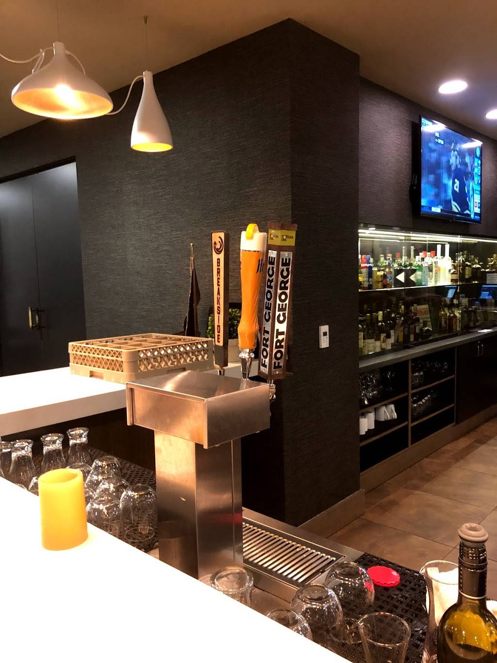 H-Bar at Hyatt house | restaurant | 2080 SW River Dr, Portland, OR 97201, USA | 5032412775 OR +1 503-241-2775