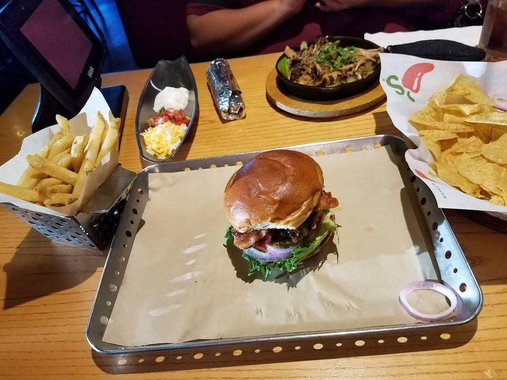 Chilis Grill & Bar | meal takeaway | 17588 Castleton St, City of Industry, CA 91748, USA | 6265814769 OR +1 626-581-4769