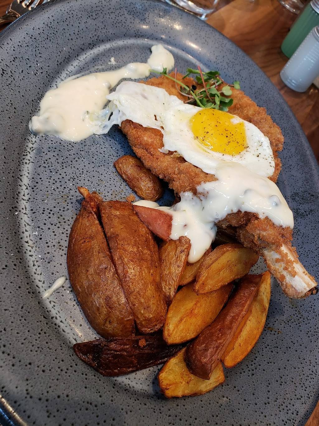 Mesler Kitchen | Bar | Lounge | restaurant | 1401 E 53rd St, Chicago, IL 60615, USA | 7732891005 OR +1 773-289-1005