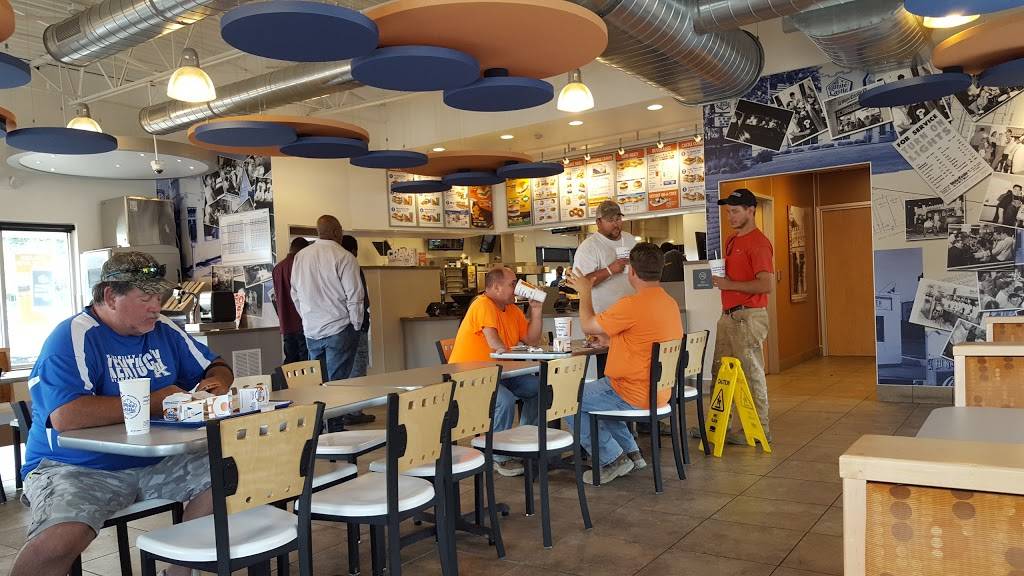 White Castle | restaurant | 3701 7th Street Rd, Louisville, KY 40216, USA | 5023632605 OR +1 502-363-2605