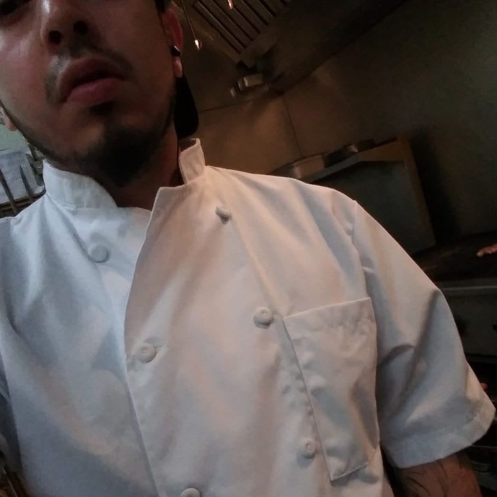 210 Street Eats | meal takeaway | 1701 S Hackberry #78210, San Antonio, TX 78210, USA | 2102849934 OR +1 210-284-9934