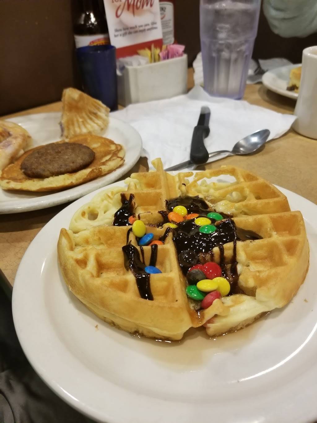 Country Cookin | restaurant | 4521 Melrose Ave NW, Roanoke, VA 24017, USA | 5409860440 OR +1 540-986-0440